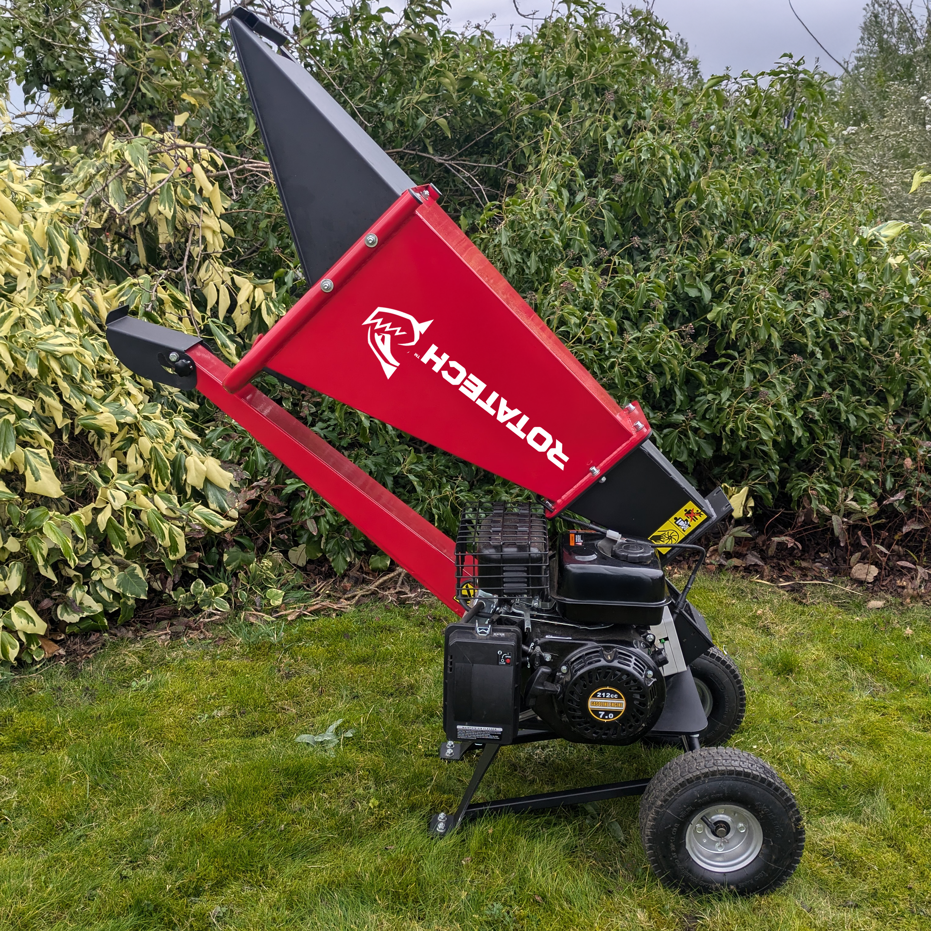 Rotatech 7S Petrol Wood Chipper